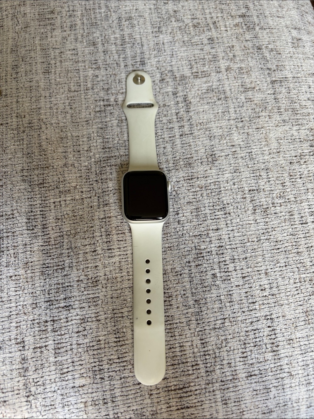 Series 6 40MM Apple Watch